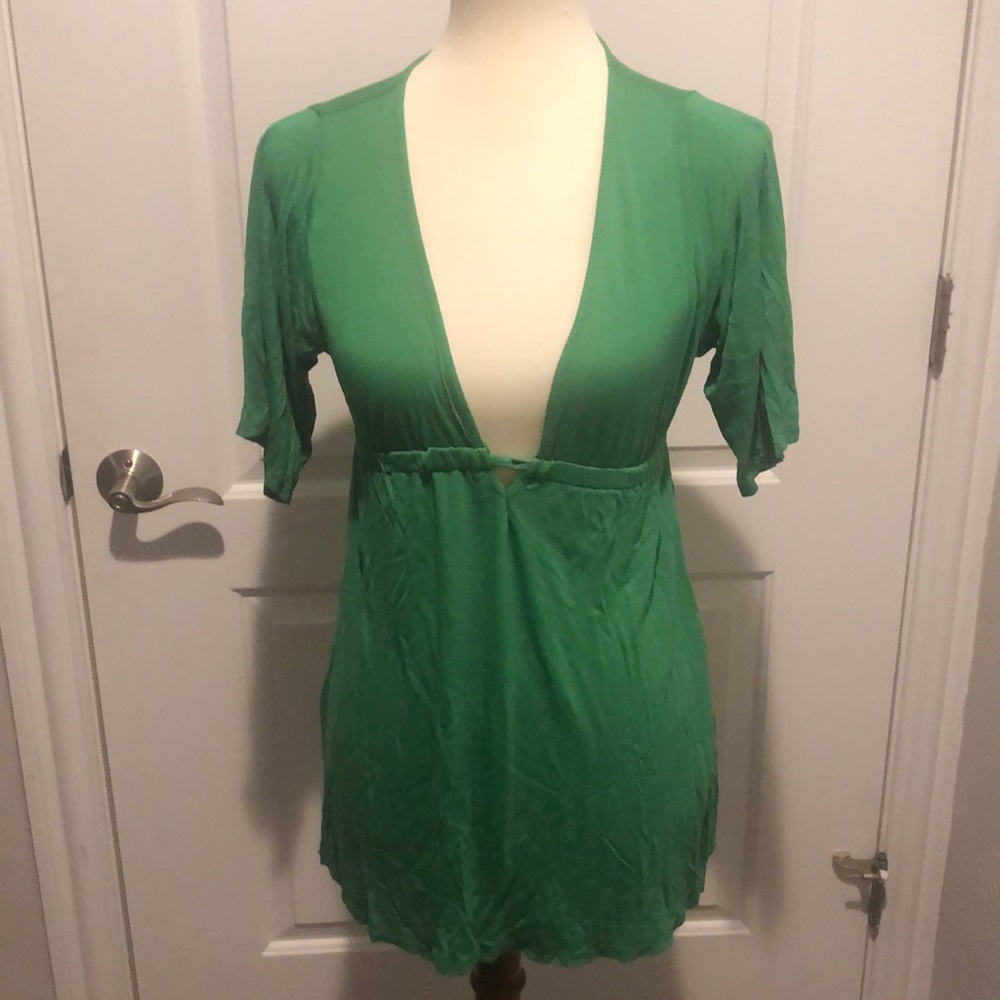 Soprano green lowcut shirt size small